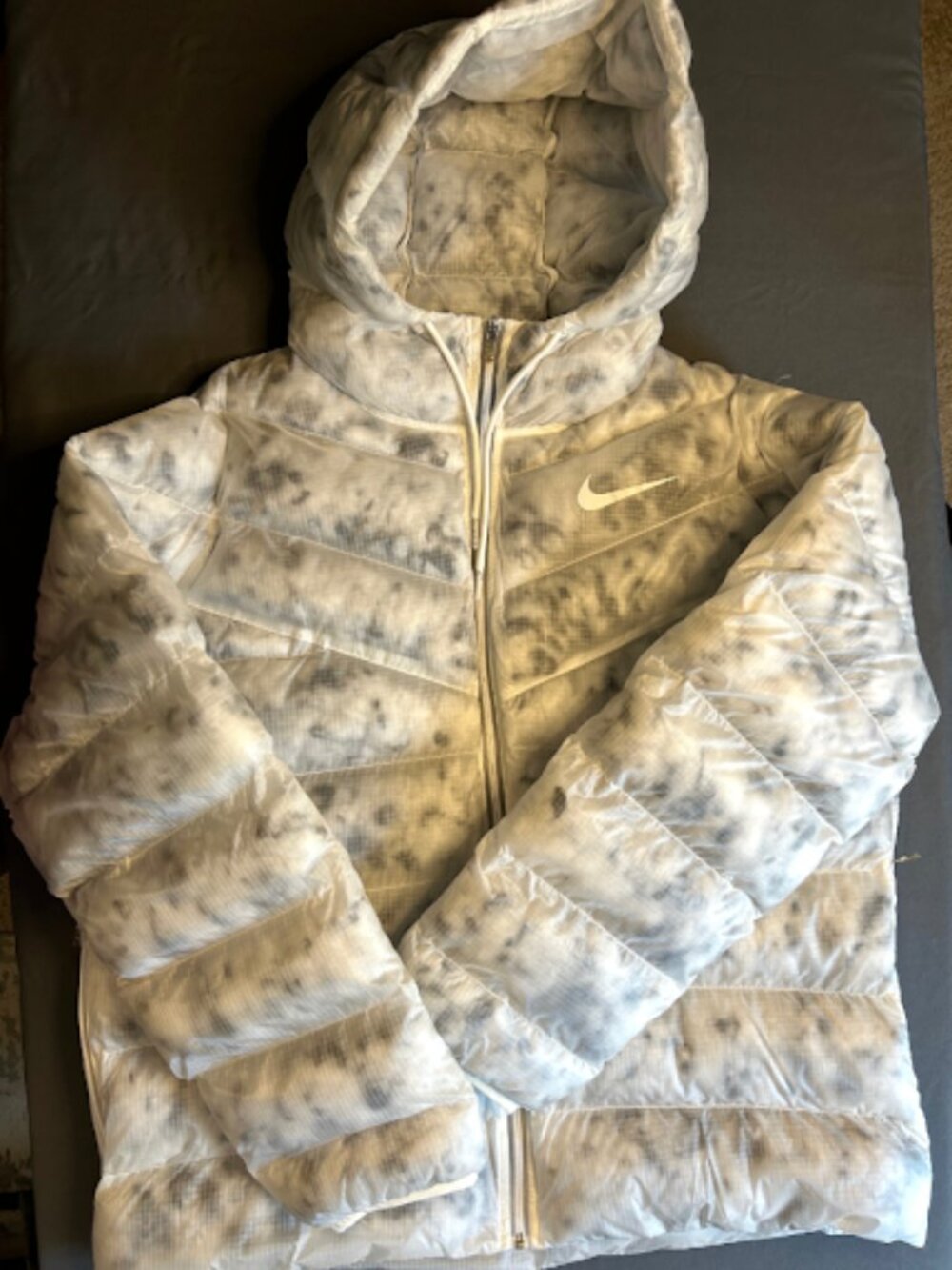 Nike Hooded Puffer Jacket Semi Transparent White Black Large ($180 Retail)